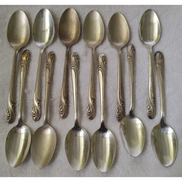 Holmes & Edwards Silverplate Silverware Romance Pattern Spoons 12 Pieces - Picture 1 of 11